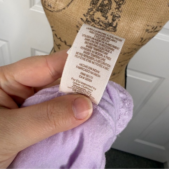 Sz M Free People $88 MSRP Lilac Boho Begonia Embroidered Top - Picture 7 of 10